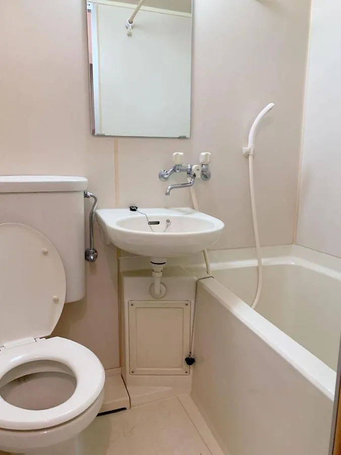 Nishi Shinjuku Apartment: Prime Location, 6-Min Walk to Metro Tokyo 0*,  Japan