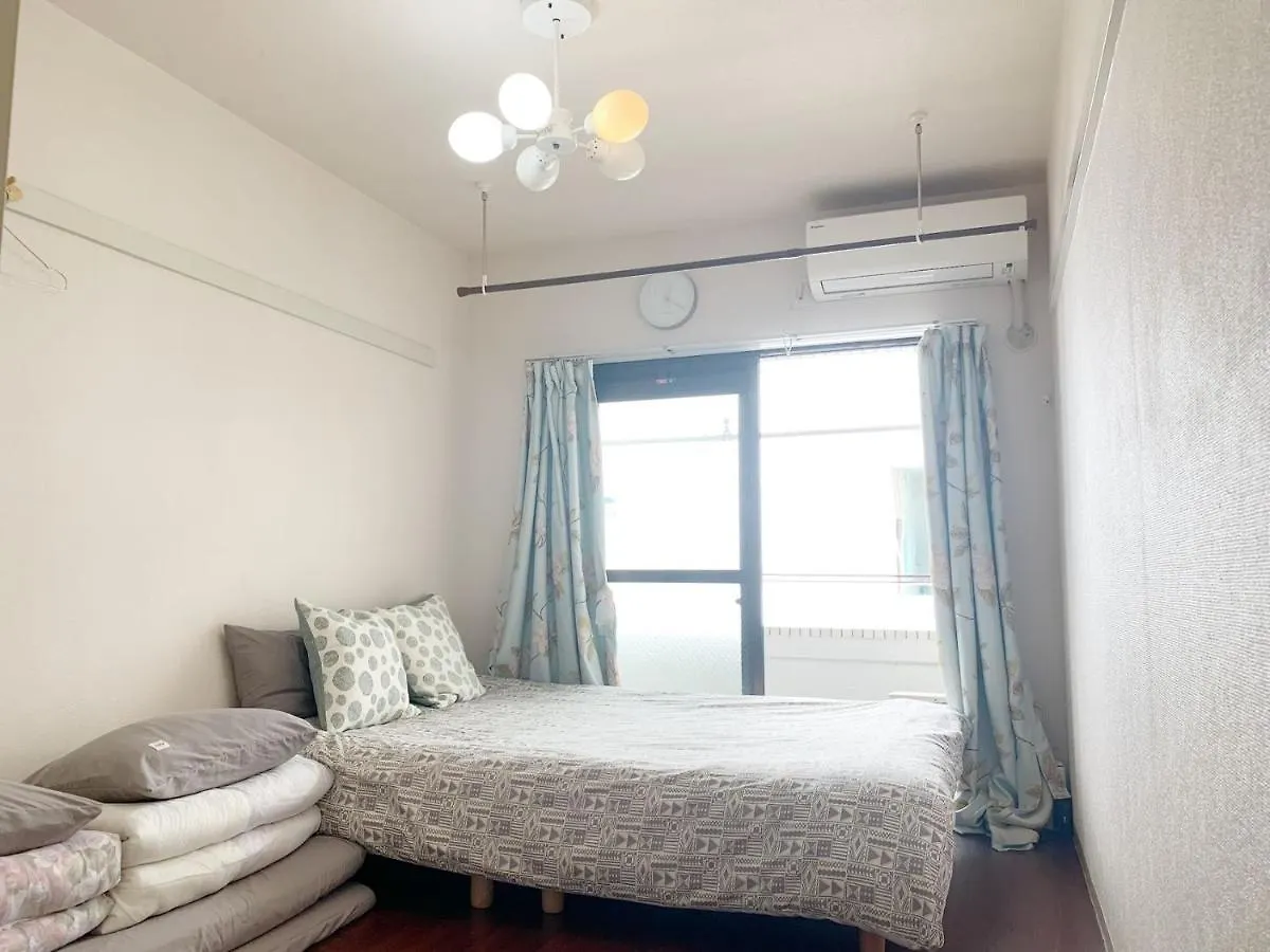 Nishi Shinjuku Apartment: Prime Location, 6-Min Walk to Metro Tokyo